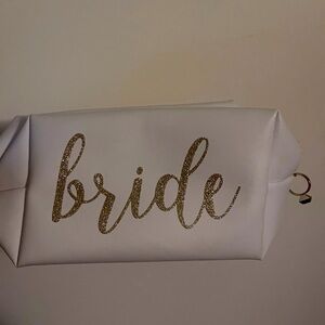 Brand new BRIDE makeup:gift bag.